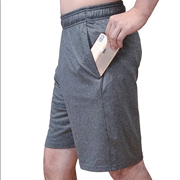 90’ degrees Men Short. Size: - Picture 2 of 6